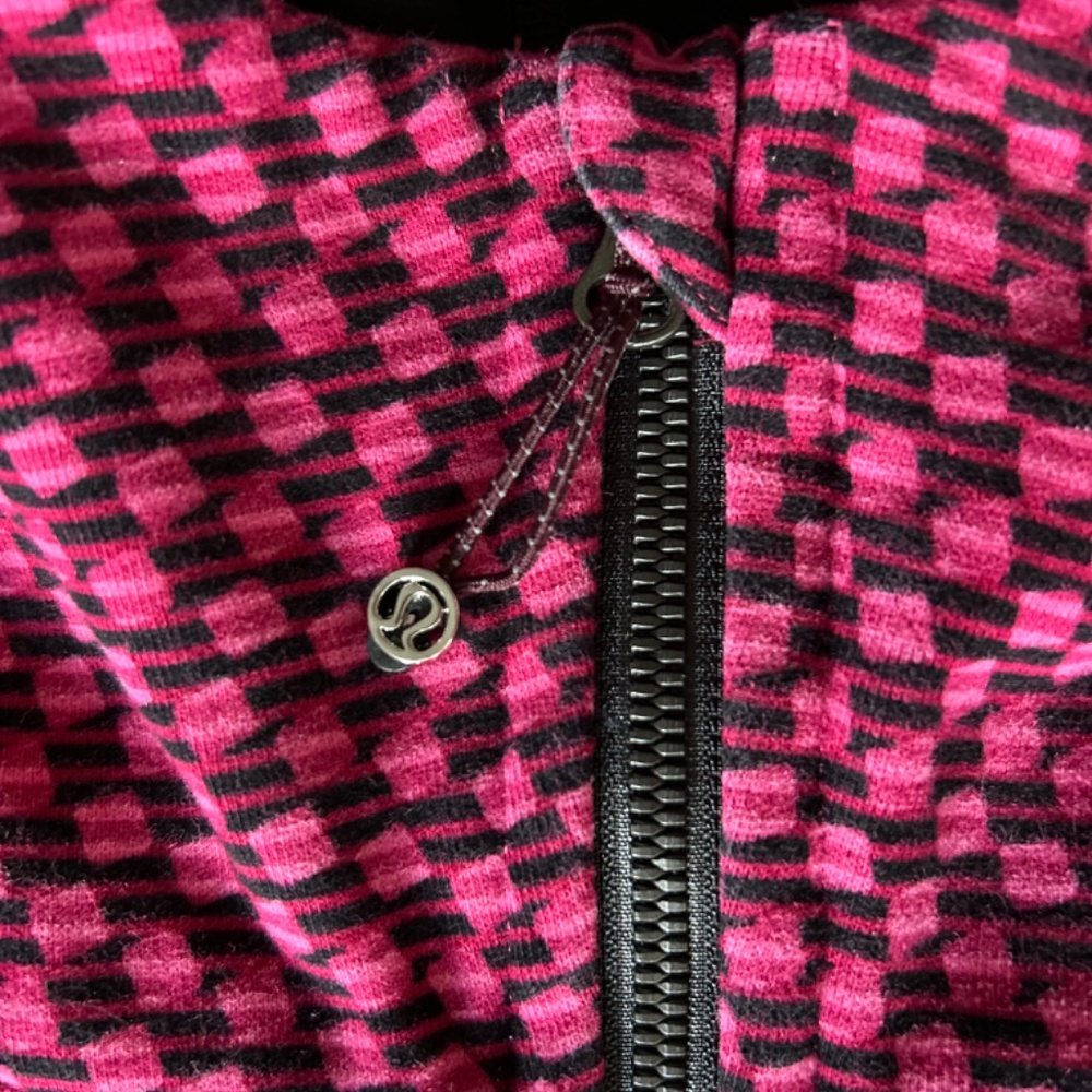 Lululemon Scuba Hoodie III Deep Dive Berry Rumble Black Full Zip, size 6 - Picture 6 of 8